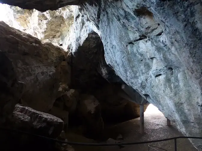 Kakushöhle innen | Stadt Mechernich