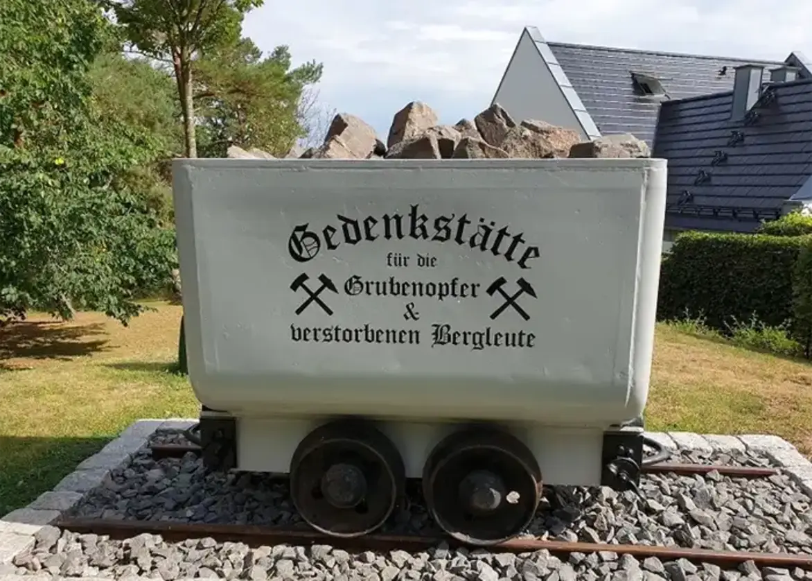 St. Barbara-Kapelle Untertageförderwagen | Stadt Mechernich